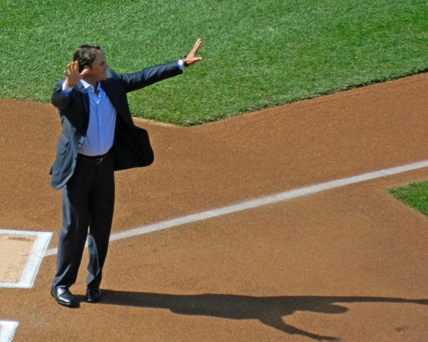 Mike Piazza acknowledges the cheering crowd on Sept. 29, 2013 (Photo credit: Paul Hadsall)